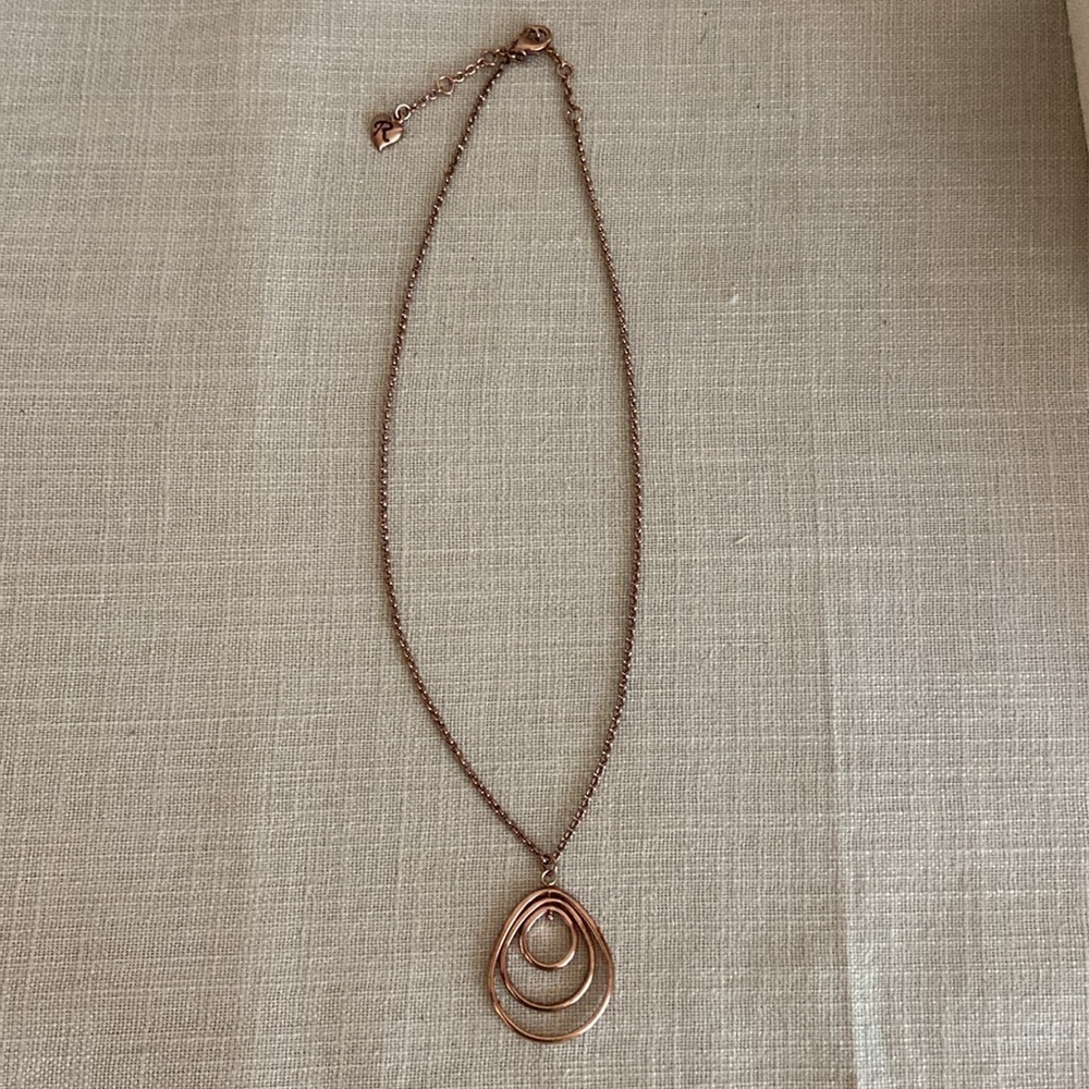 Dangly Teardrop Necklace Geometric Rose Gold Tone 16” - Picture 4 of 6